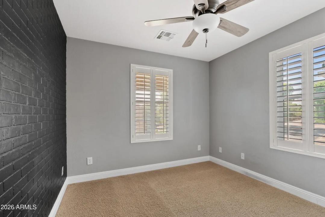 Real Estate Picture 18