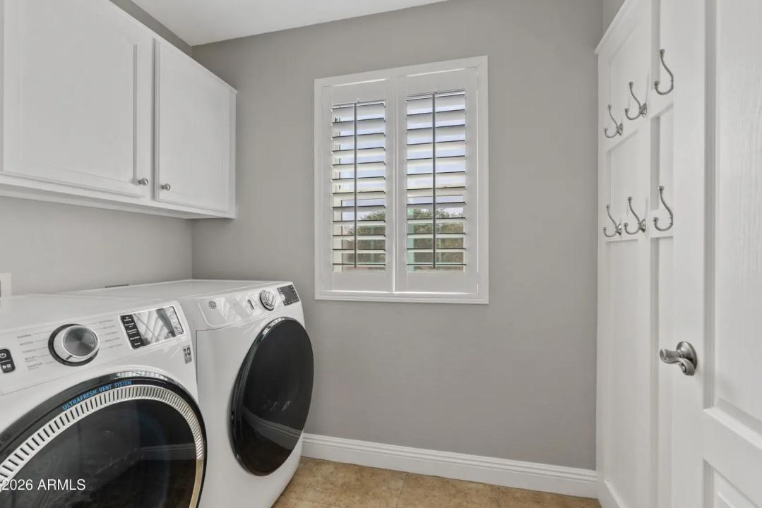Real Estate Picture 27