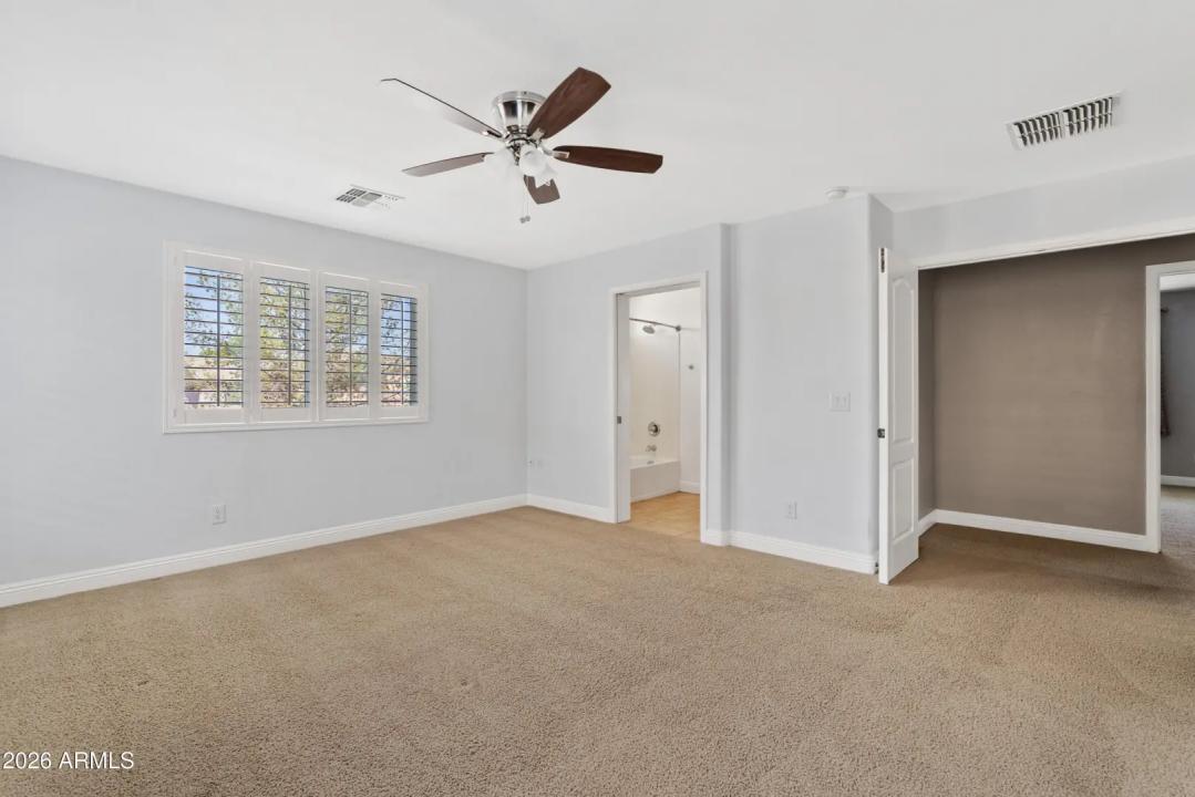 Real Estate Picture 14