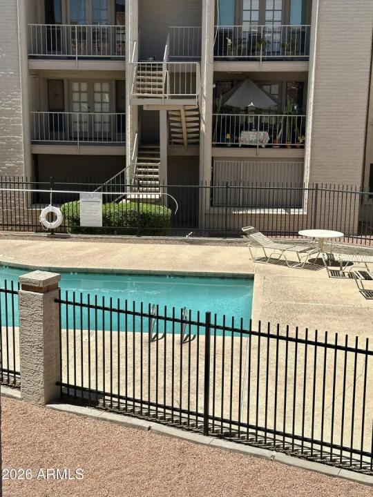 Real Estate Picture 3
