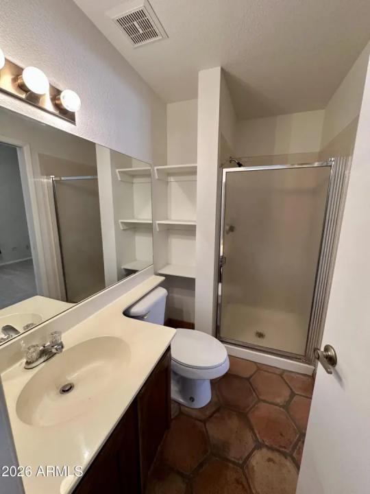 Real Estate Picture 12