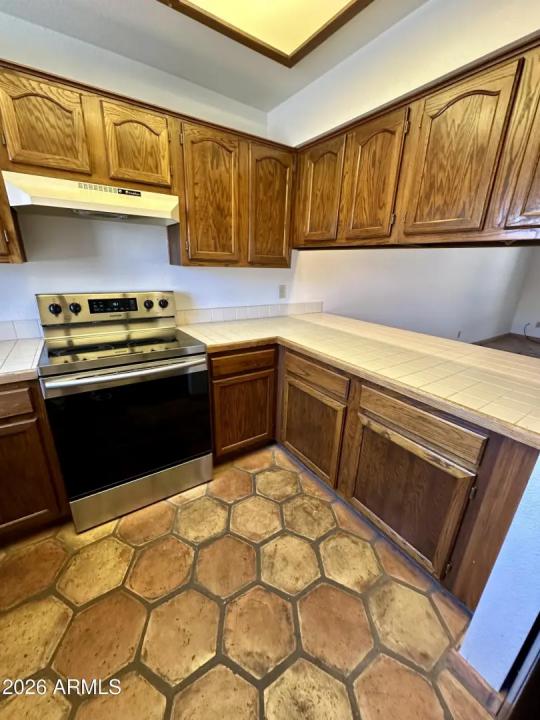 Real Estate Picture 5