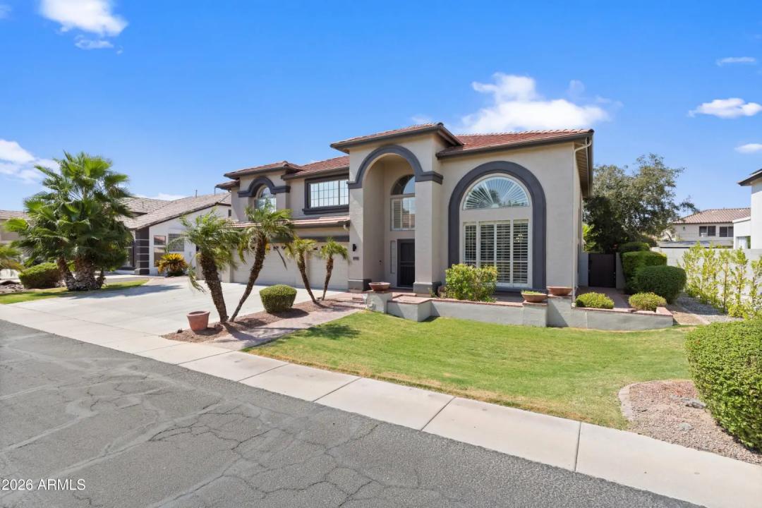 Real Estate Picture 12