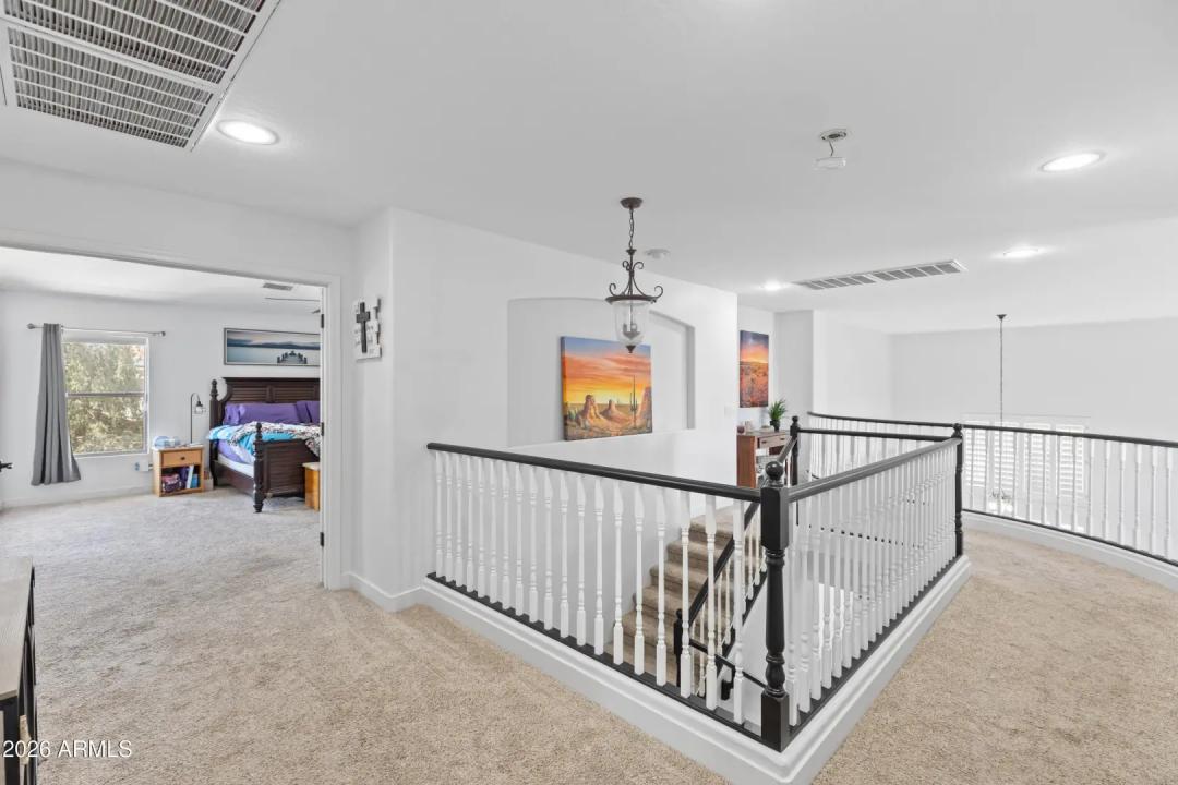 Real Estate Picture 23