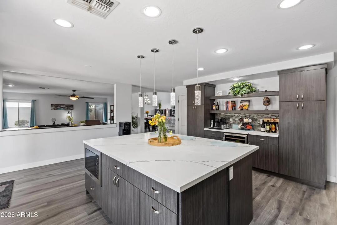 Real Estate Picture 28