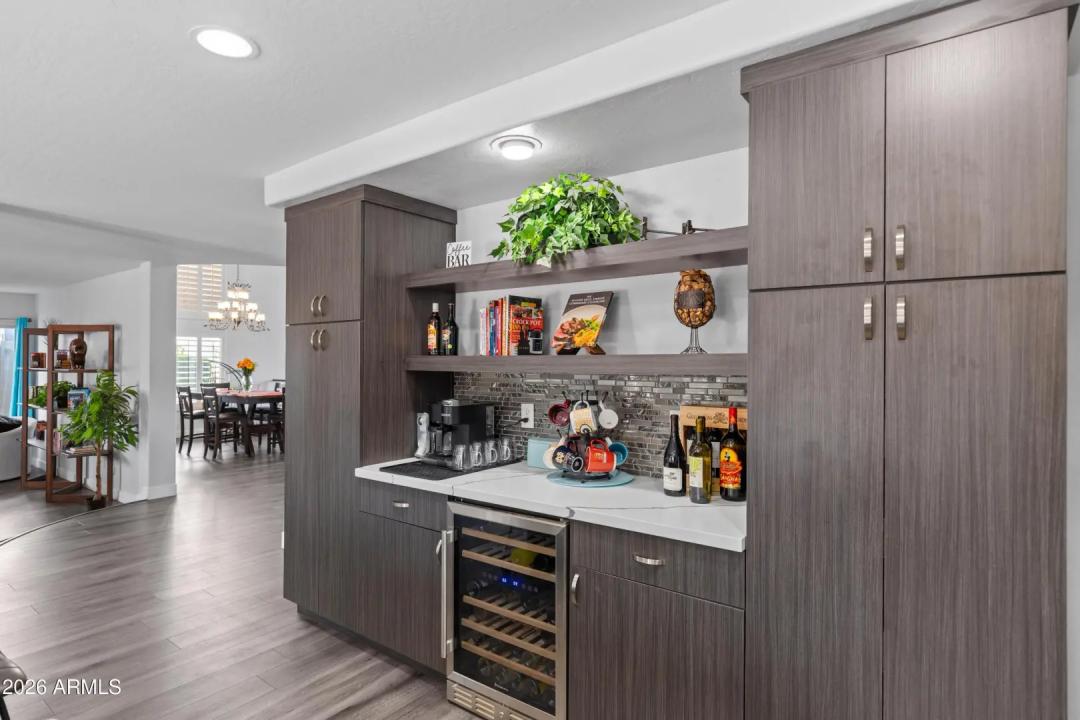 Real Estate Picture 30