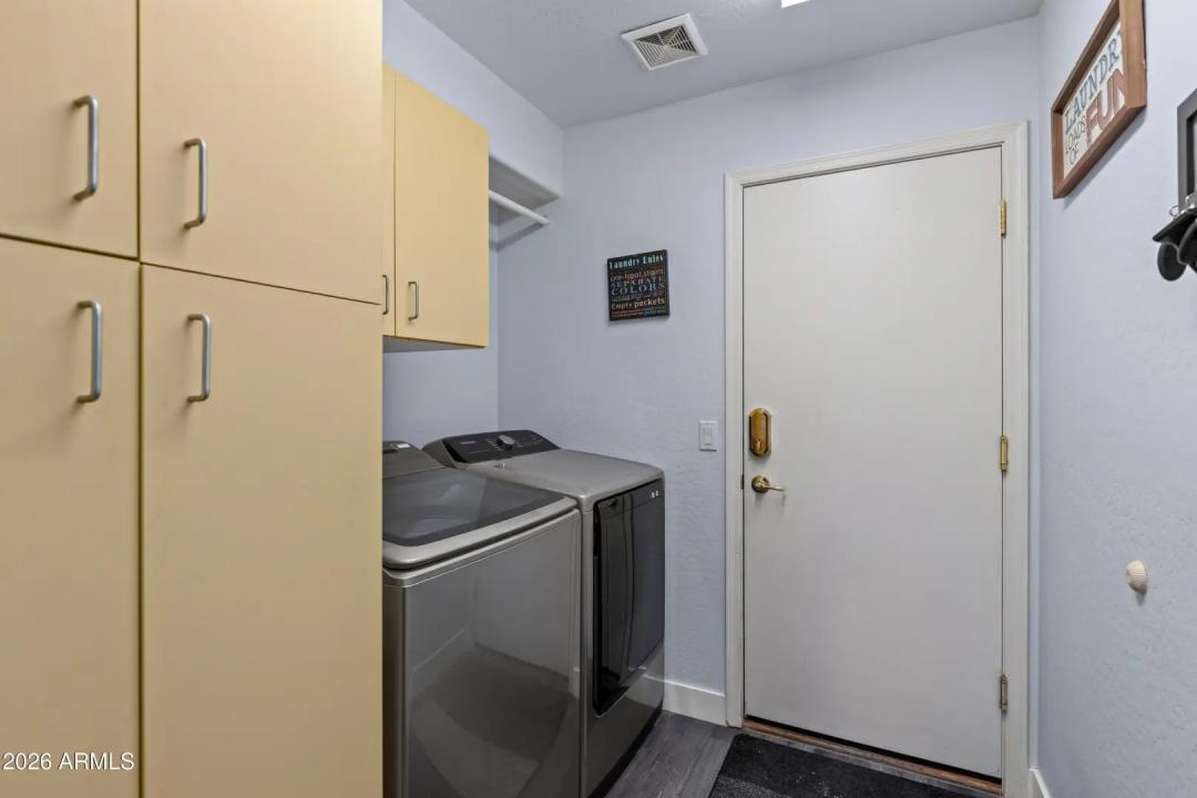 Real Estate Picture 38