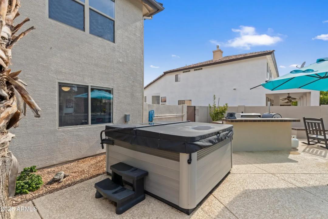 Real Estate Picture 50