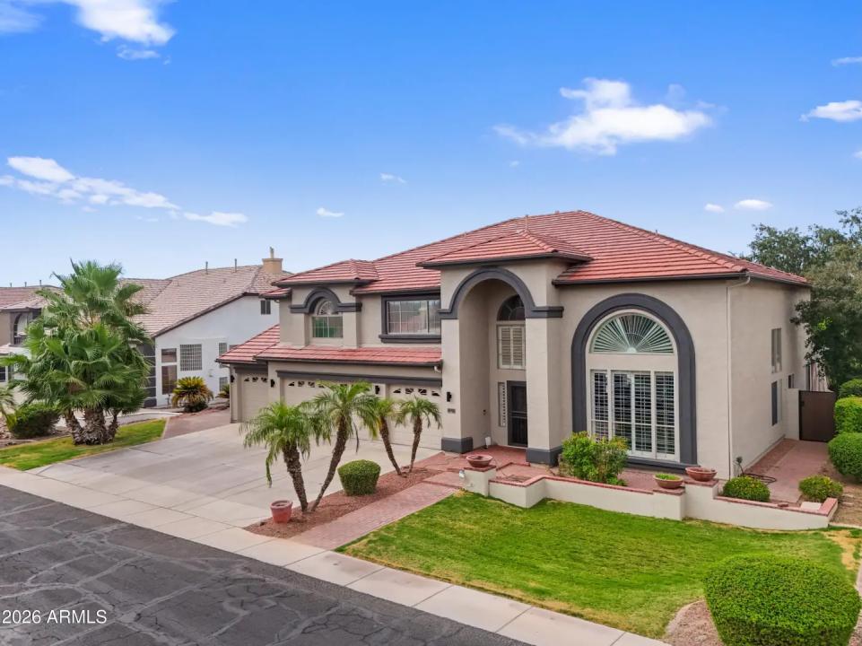 Real Estate Picture 9