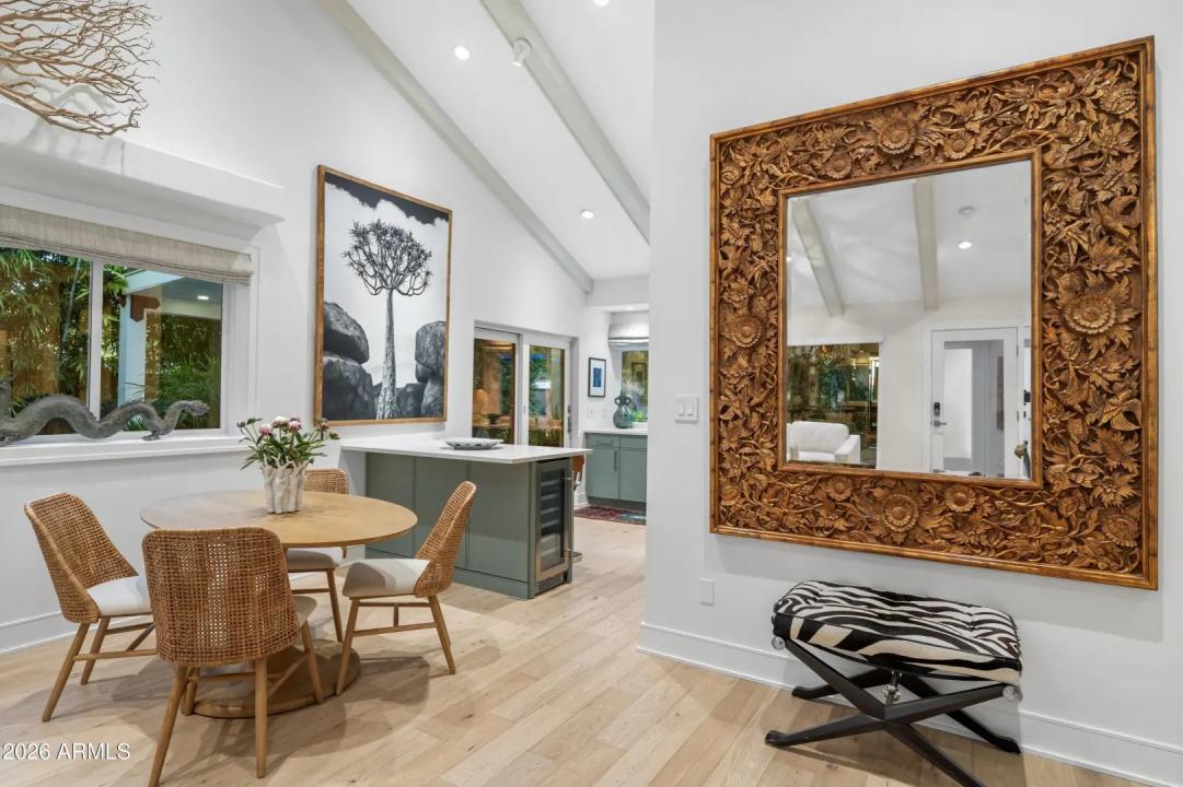 Real Estate Picture 8