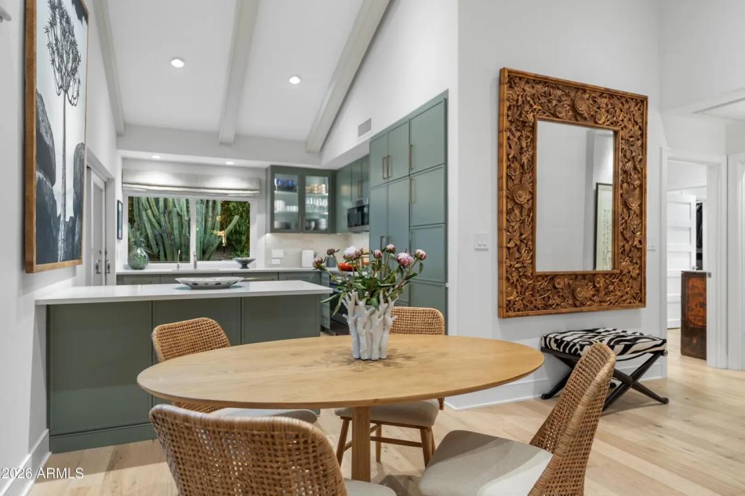 Real Estate Picture 9
