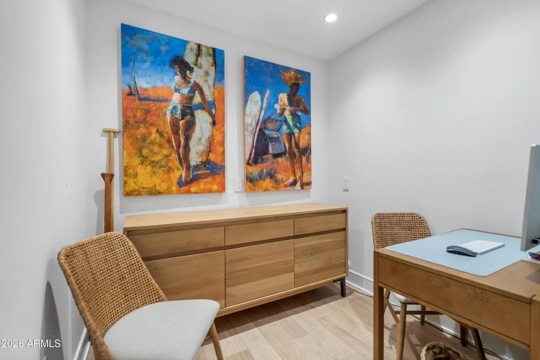 Real Estate Picture 22