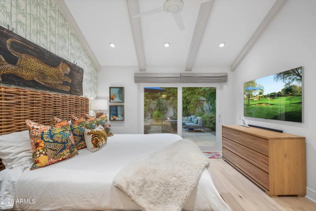 Real Estate Picture 25