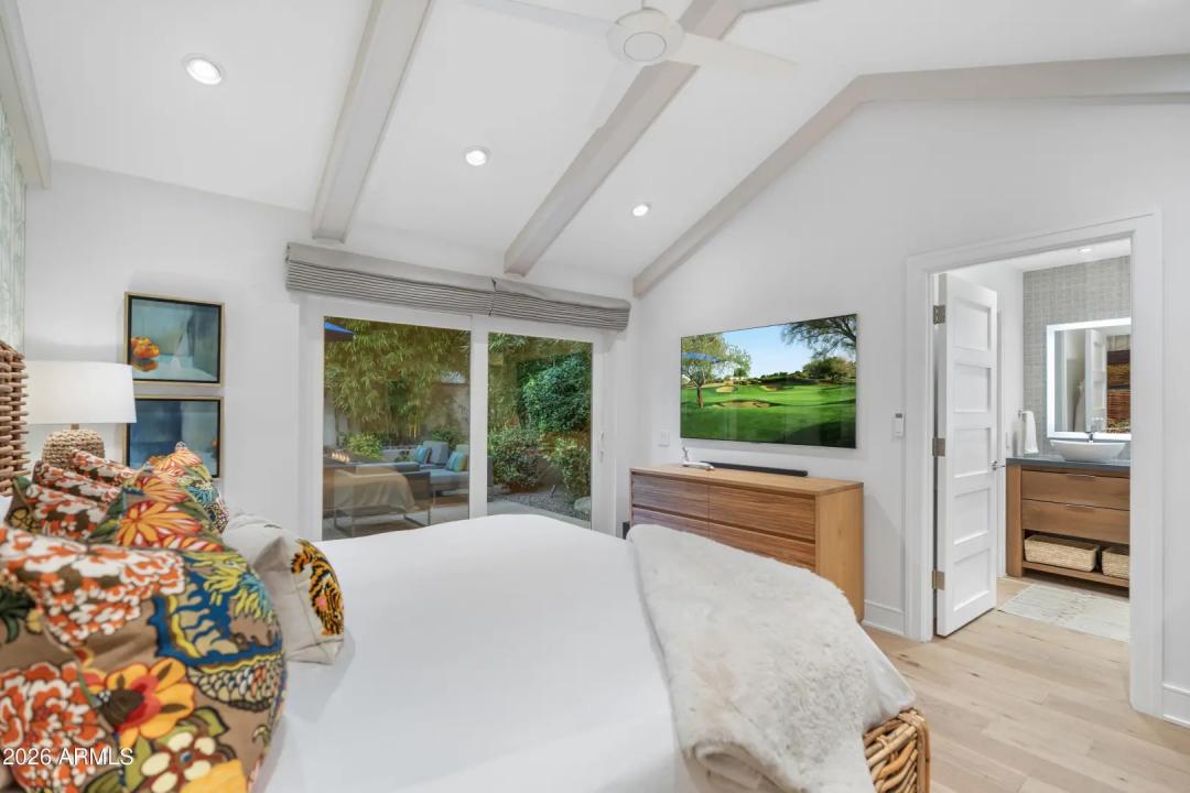 Real Estate Picture 26