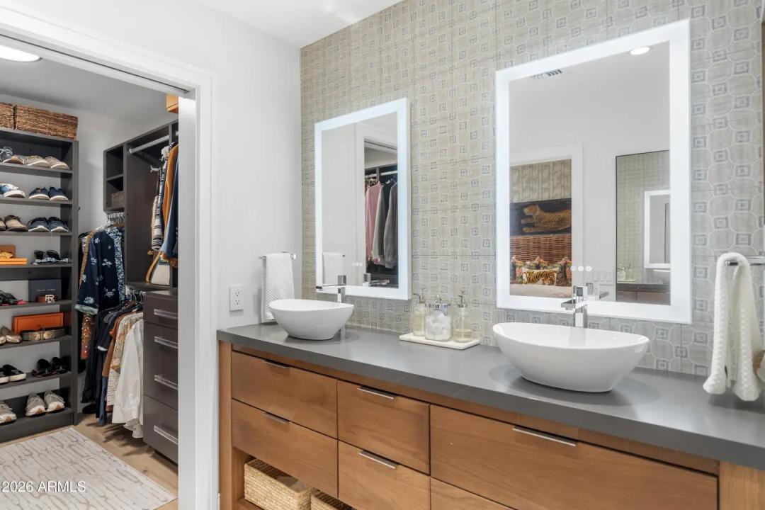 Real Estate Picture 29