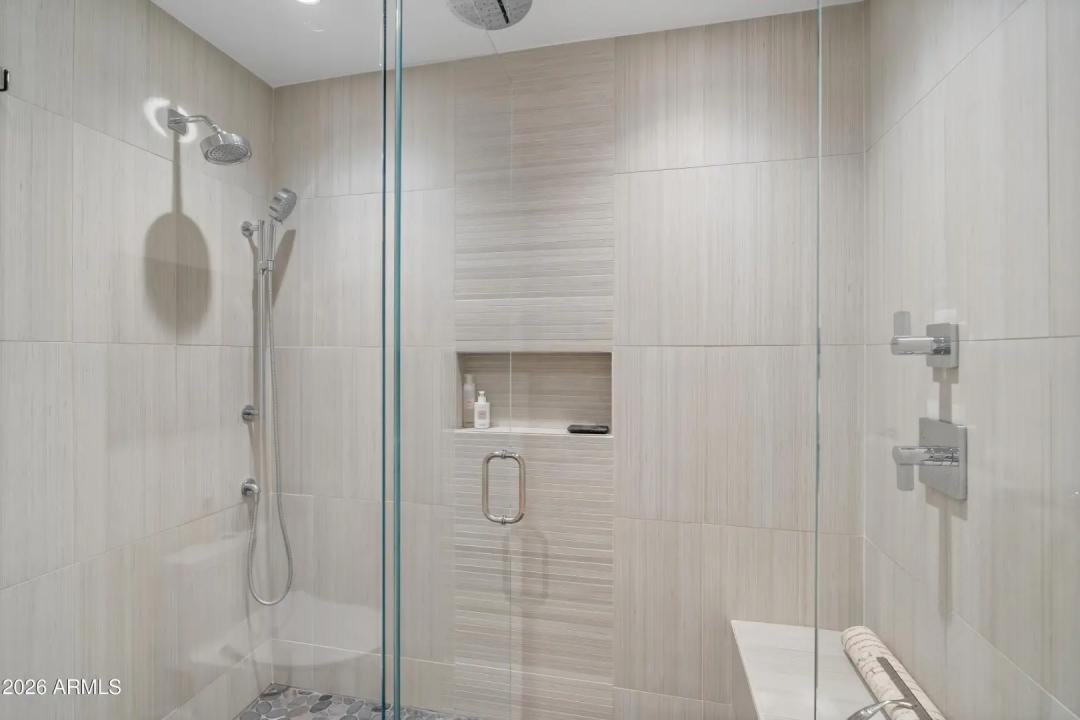 Real Estate Picture 32