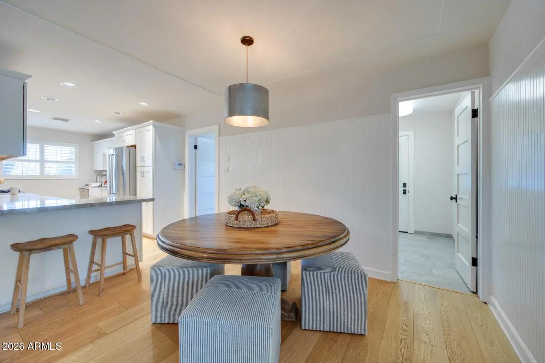 Real Estate Picture 10
