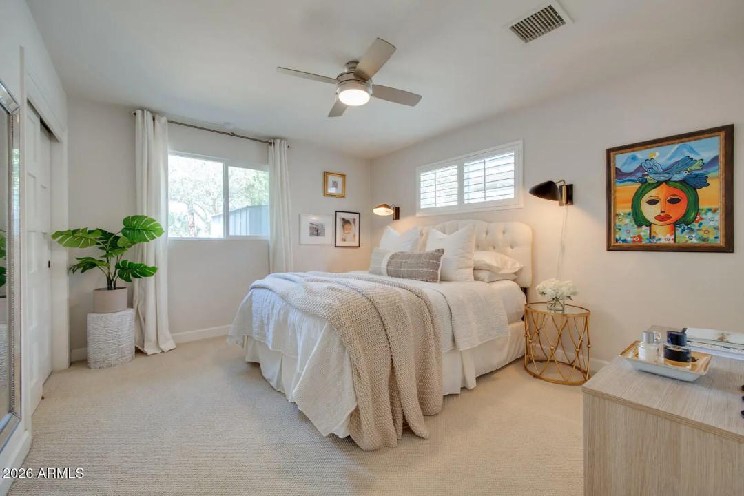 Real Estate Picture 15