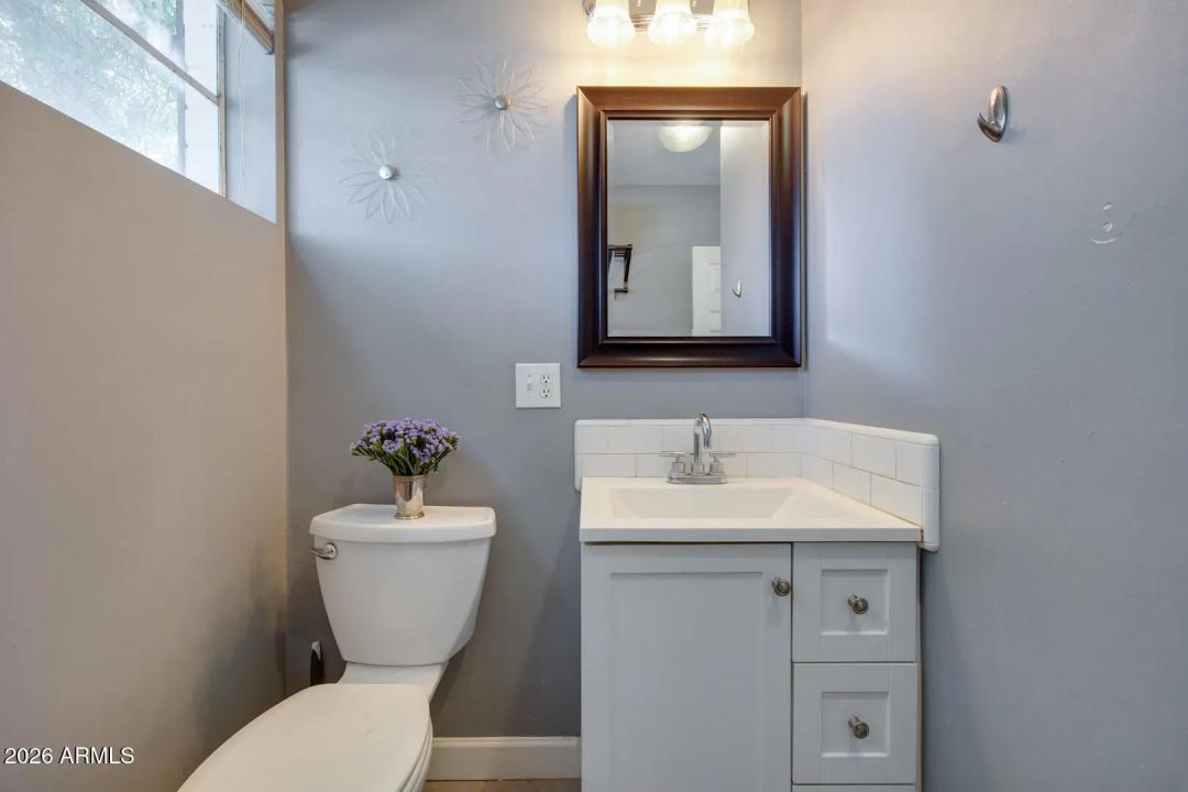 Real Estate Picture 28