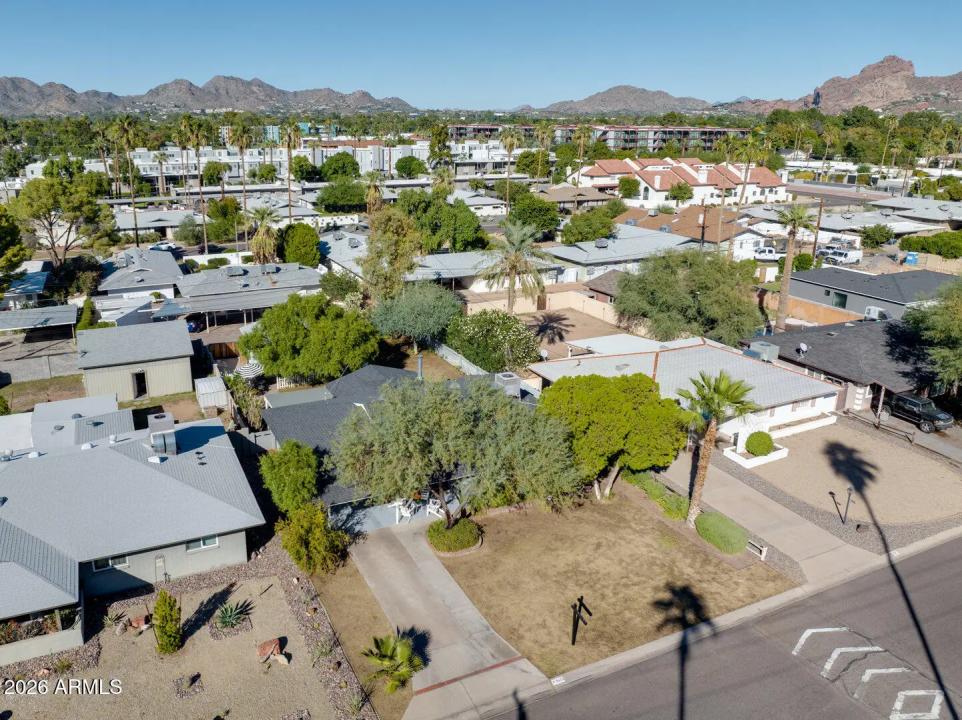 Real Estate Picture 29
