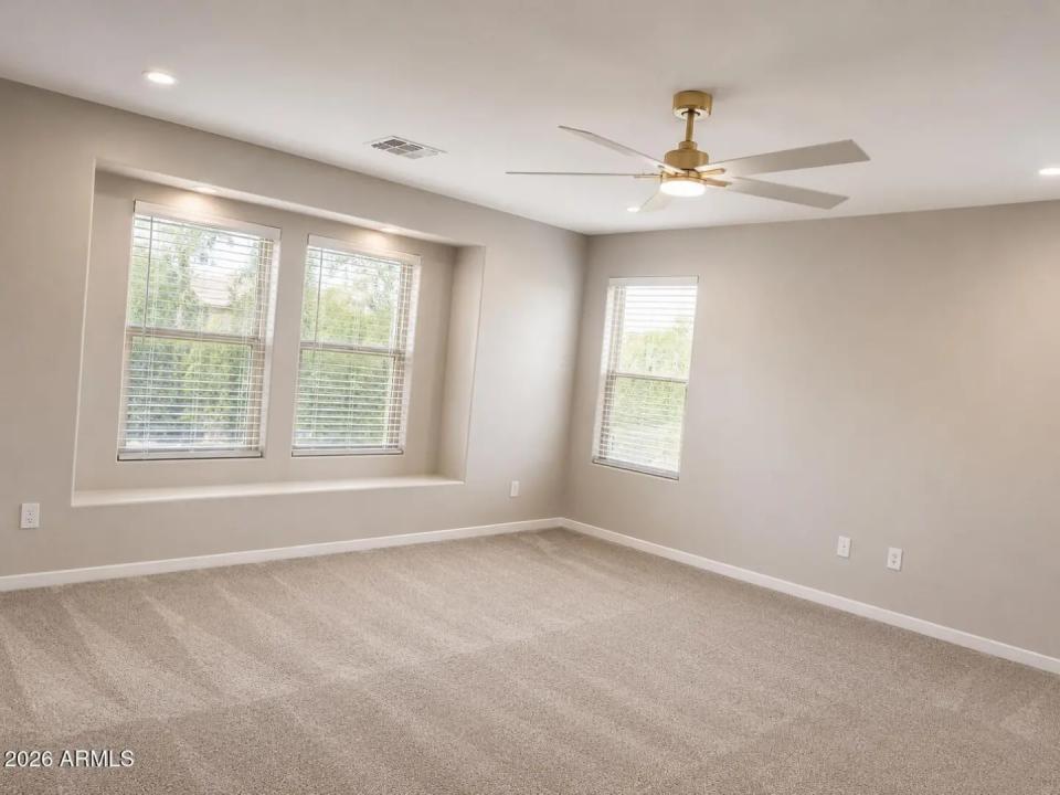 Real Estate Picture 13