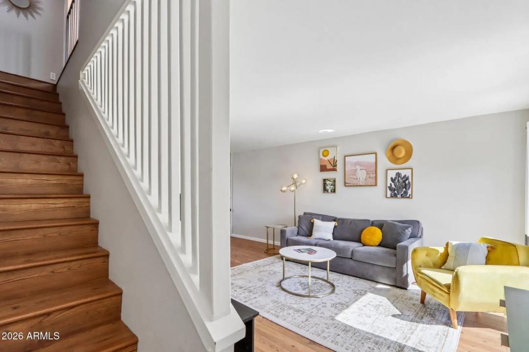 Real Estate Picture 15