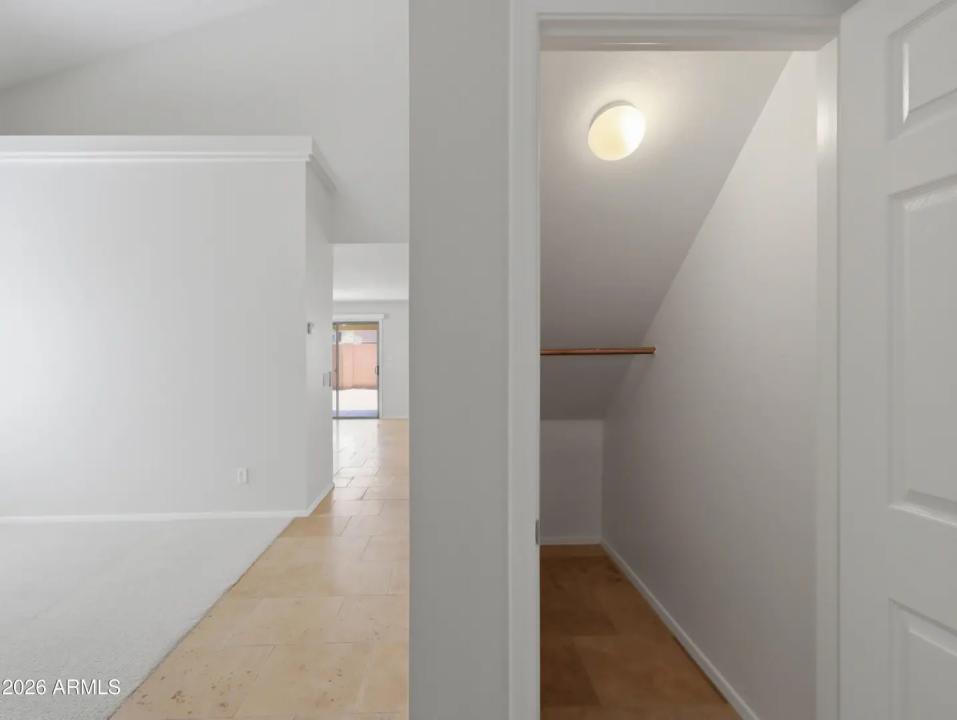 Real Estate Picture 8