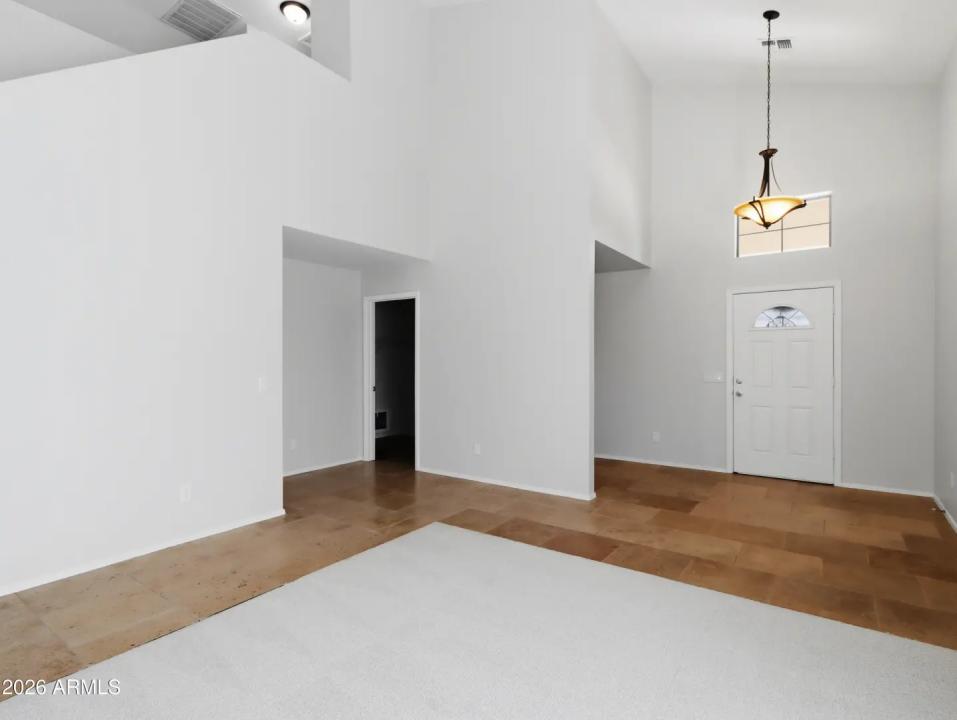 Real Estate Picture 9