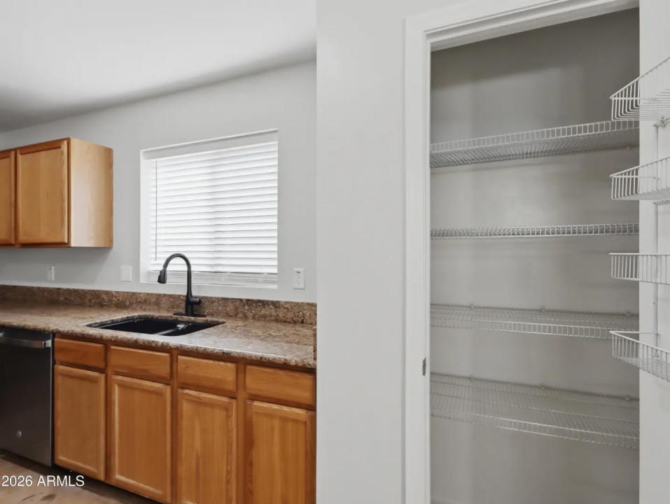 Real Estate Picture 13