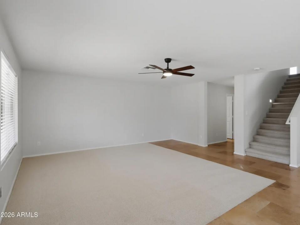 Real Estate Picture 16