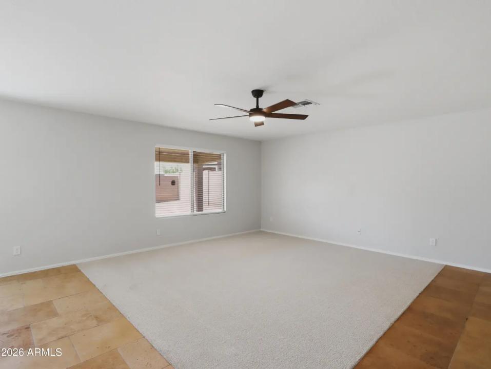 Real Estate Picture 17