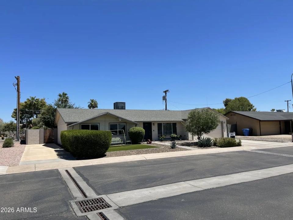 Real Estate Picture 1
