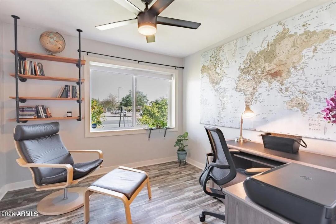 Real Estate Picture 10