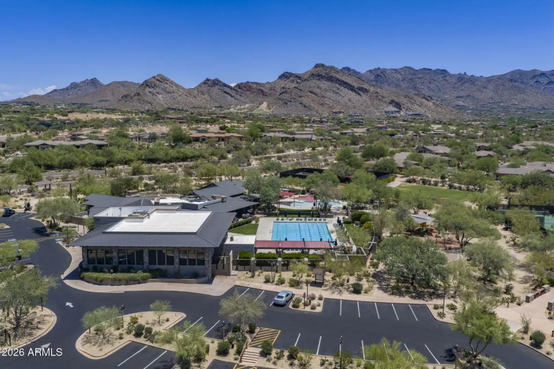 Real Estate Picture 34