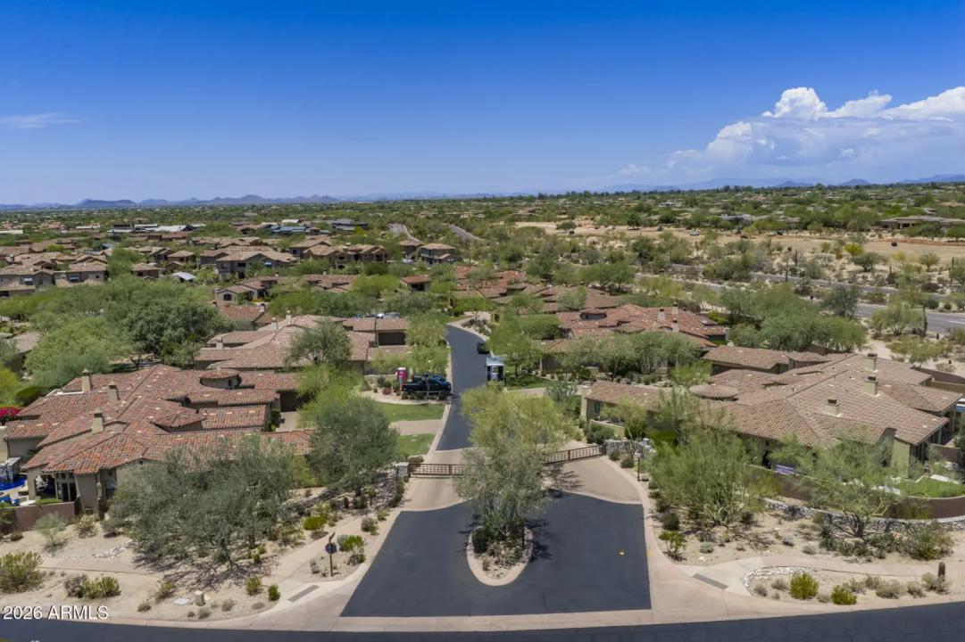 Real Estate Picture 35