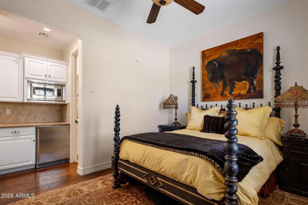 Real Estate Picture 21