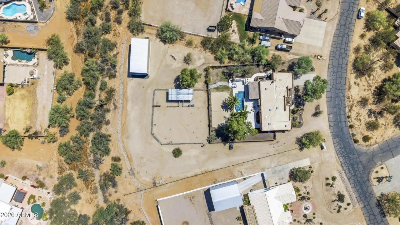 Real Estate Picture 2