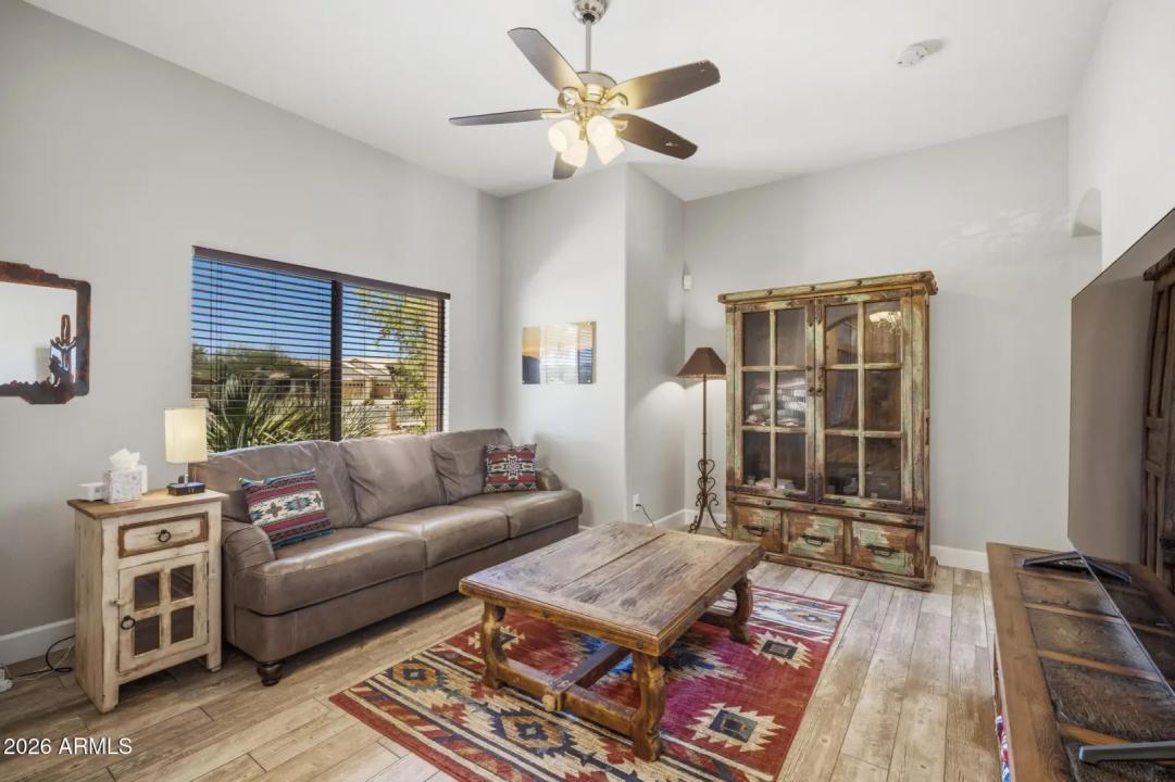 Real Estate Picture 19