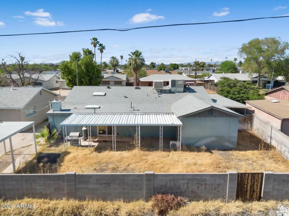 Real Estate Picture 14