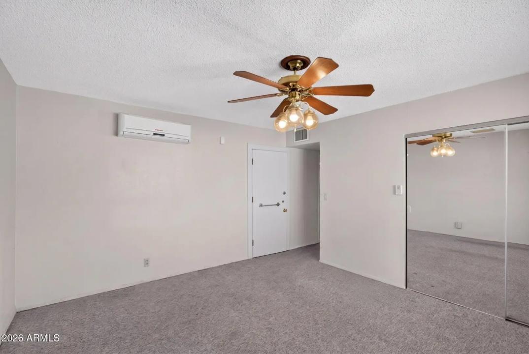 Real Estate Picture 34