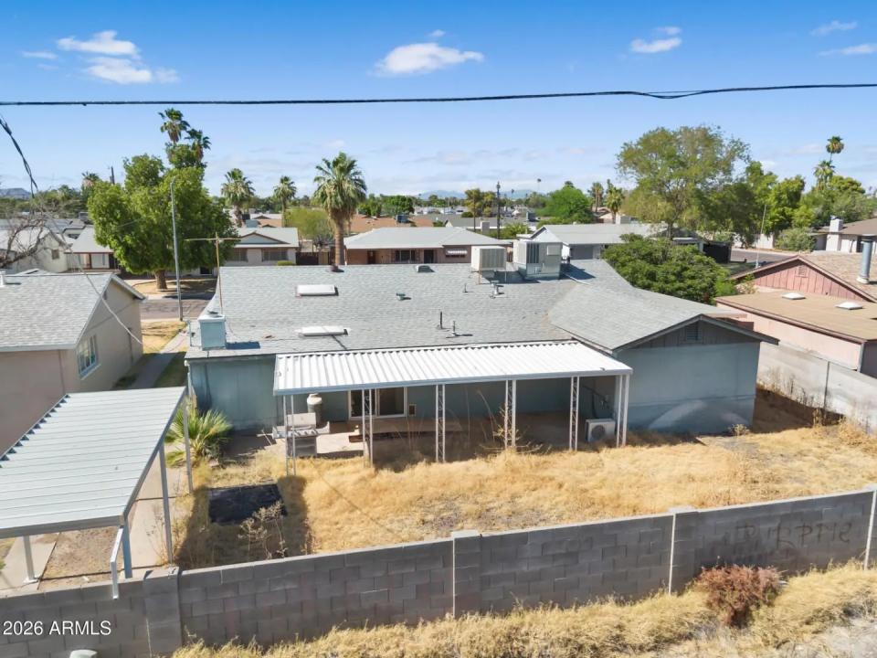 Real Estate Picture 16