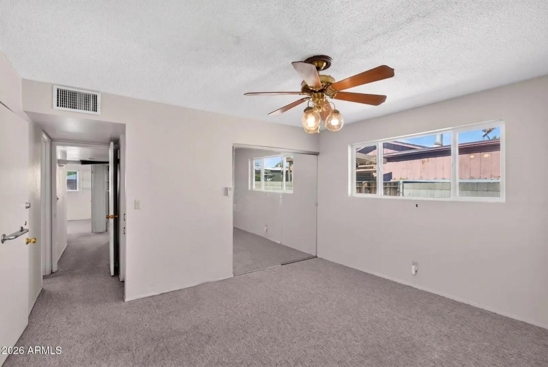 Real Estate Picture 36