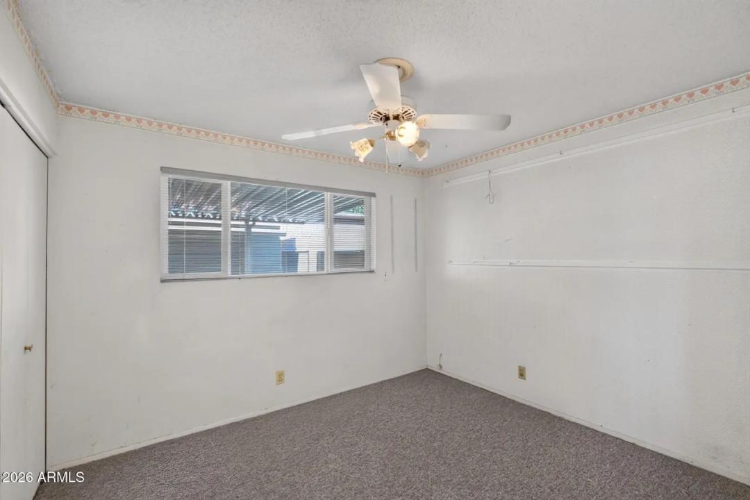 Real Estate Picture 32