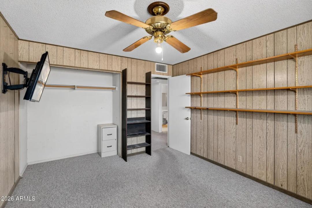 Real Estate Picture 30