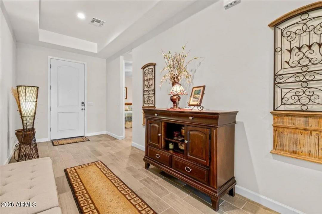 Real Estate Picture 10