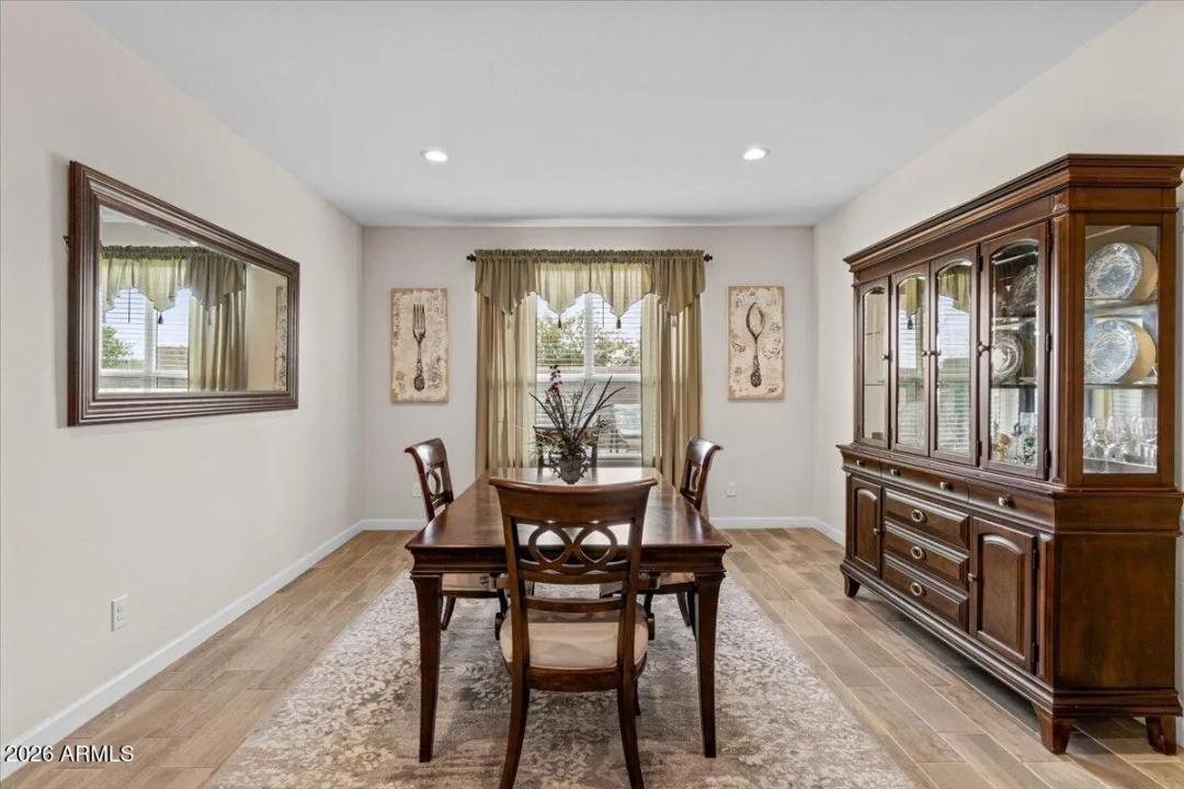 Real Estate Picture 19