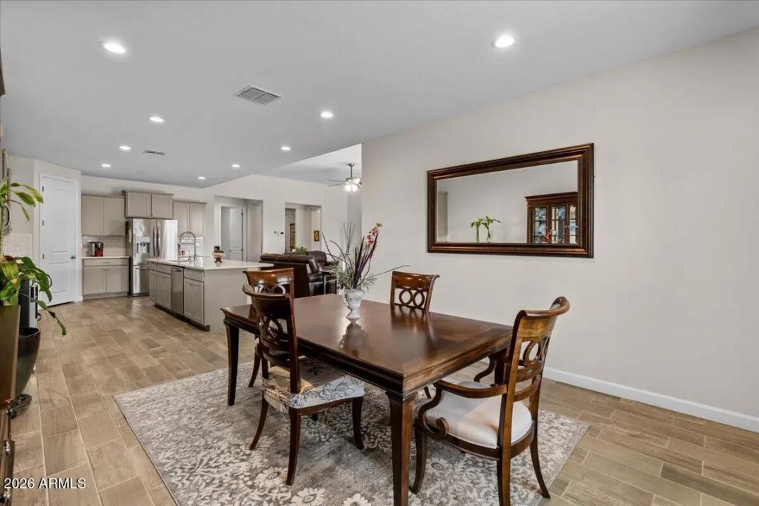 Real Estate Picture 20