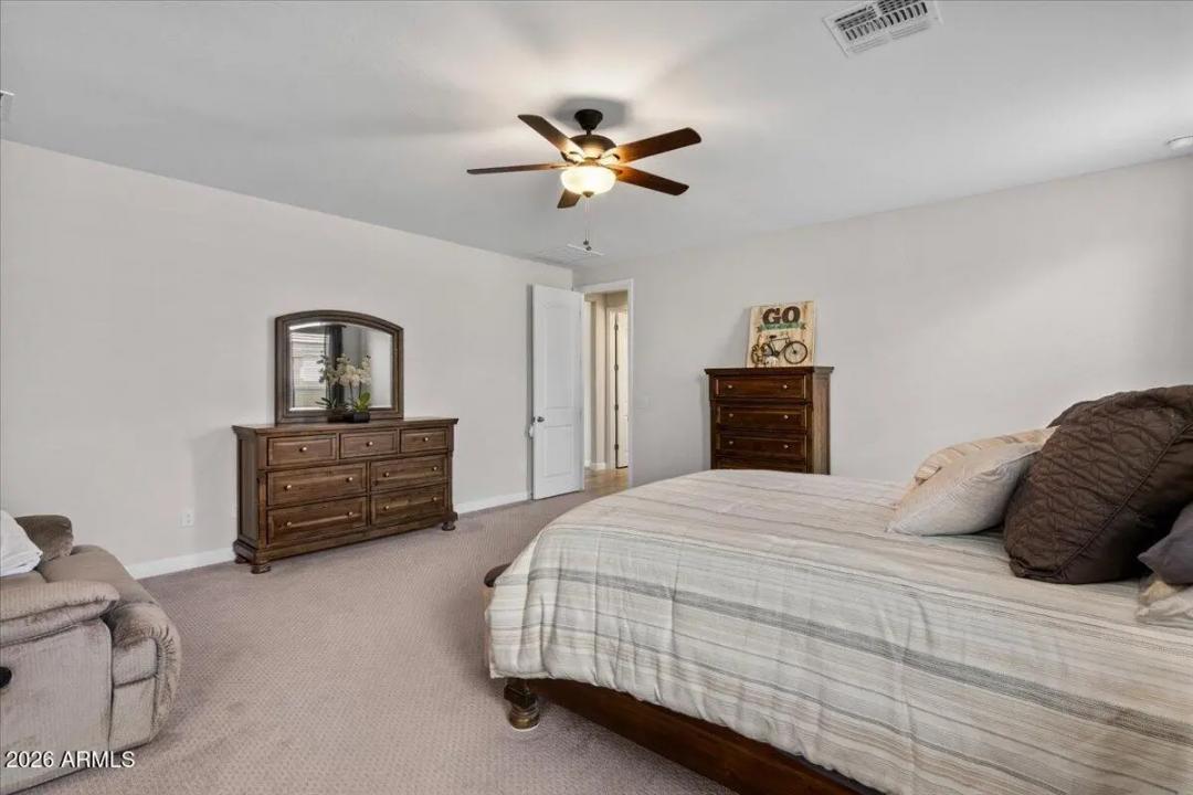 Real Estate Picture 23