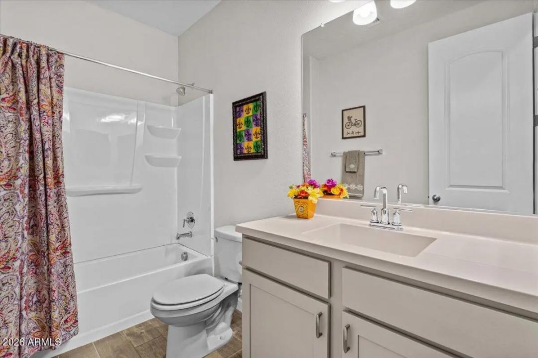 Real Estate Picture 28