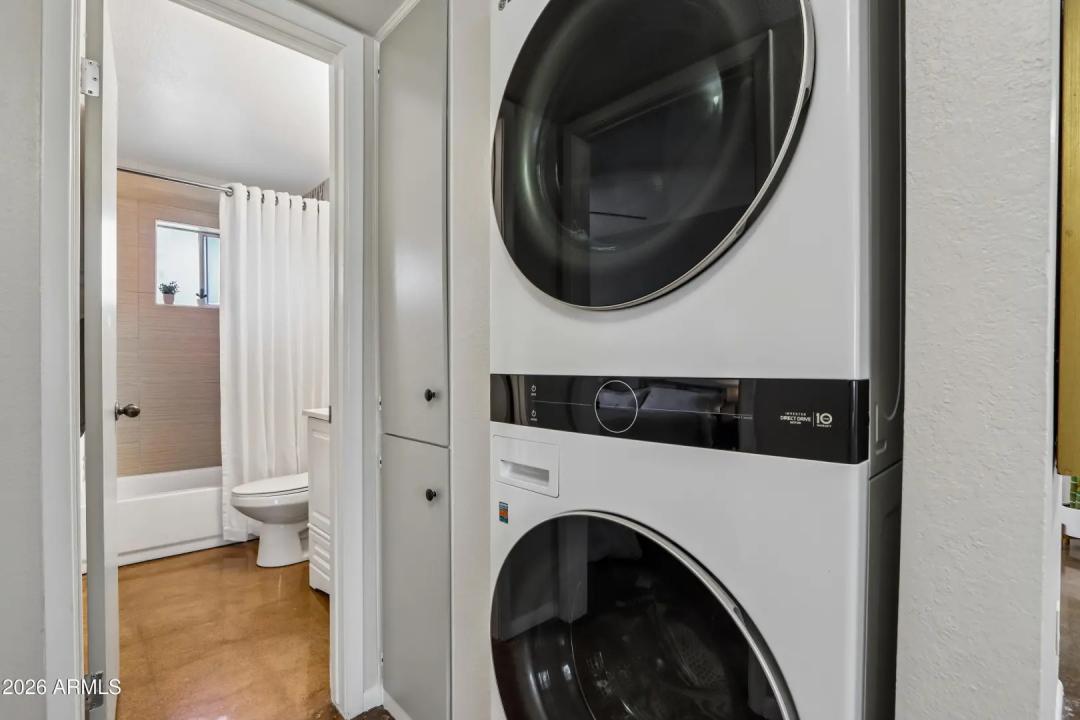Real Estate Picture 23